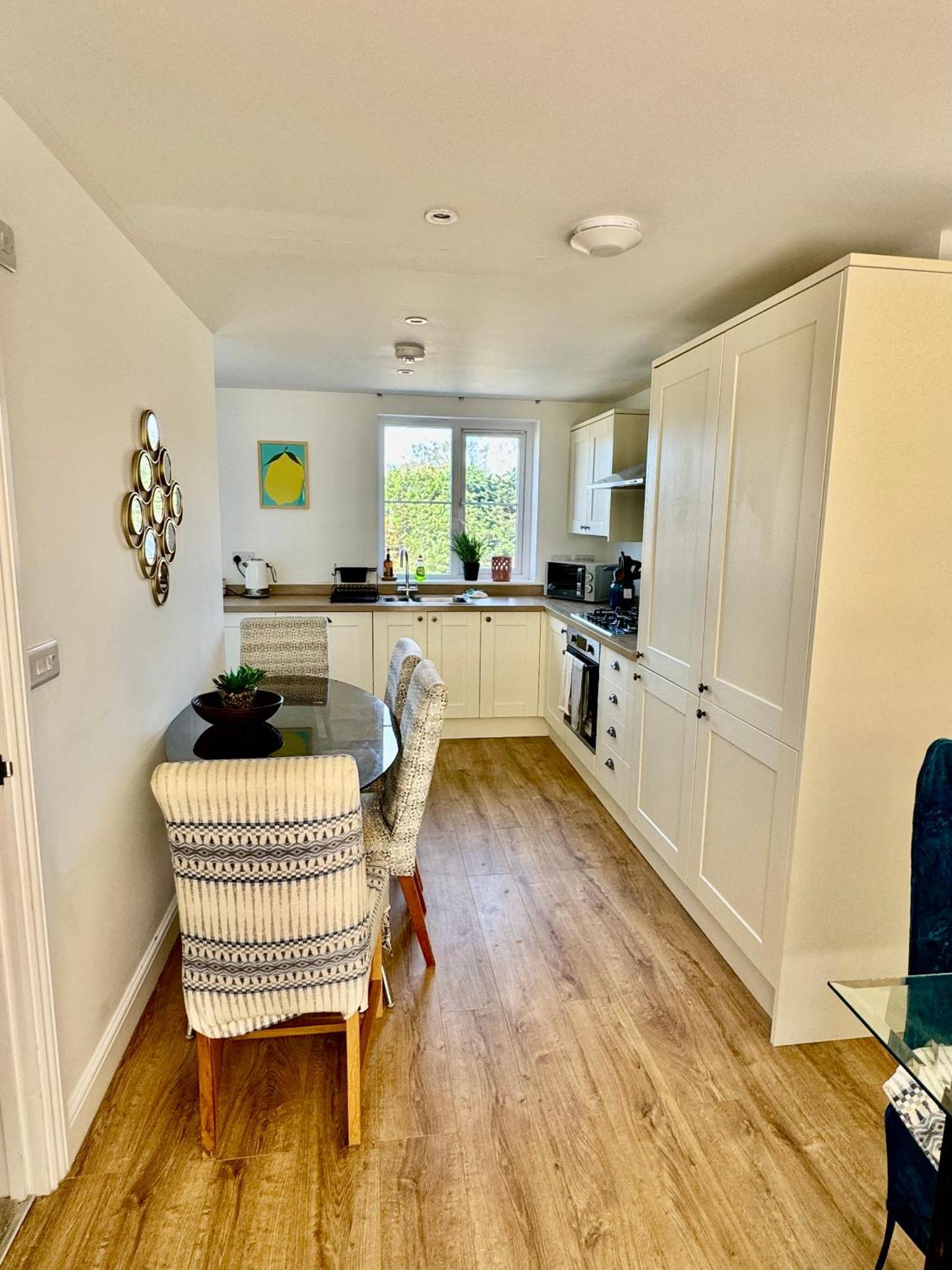 Family Home In Seaside Town Hastings Extérieur photo