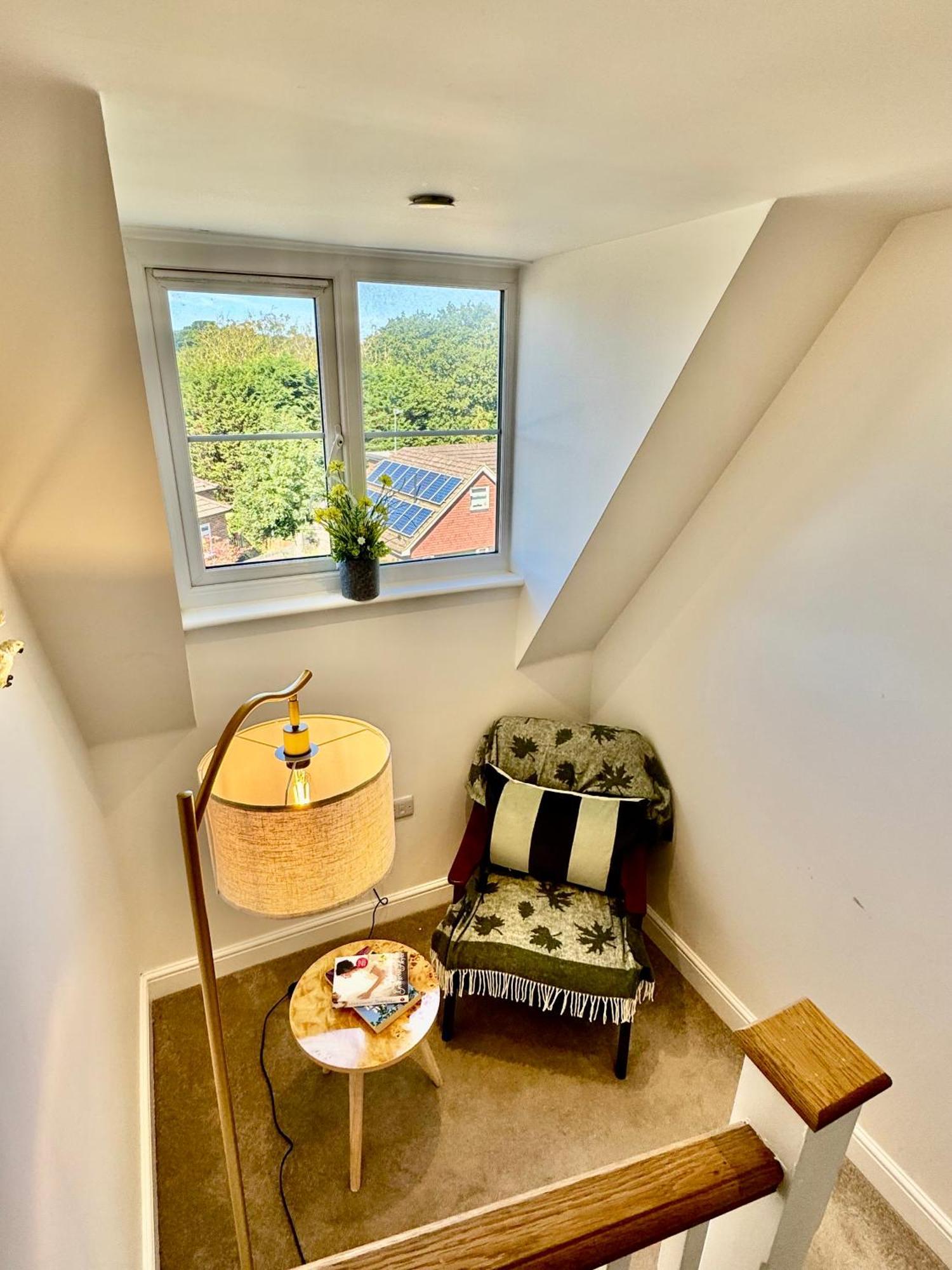 Family Home In Seaside Town Hastings Extérieur photo
